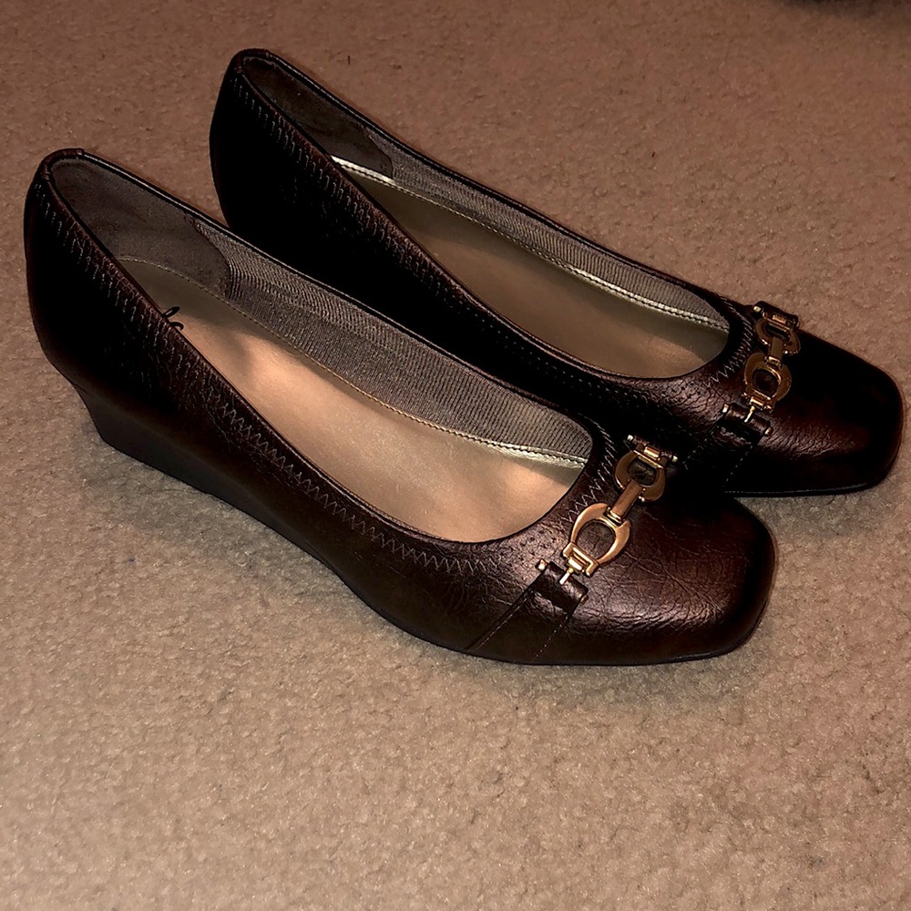 Life Stride wedges